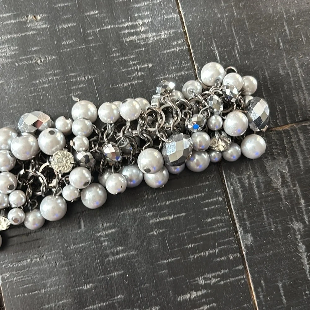 Simply Vera Wang Faux Pearl Beaded Rhinestone Gunmetal Silver Tone Bracelet